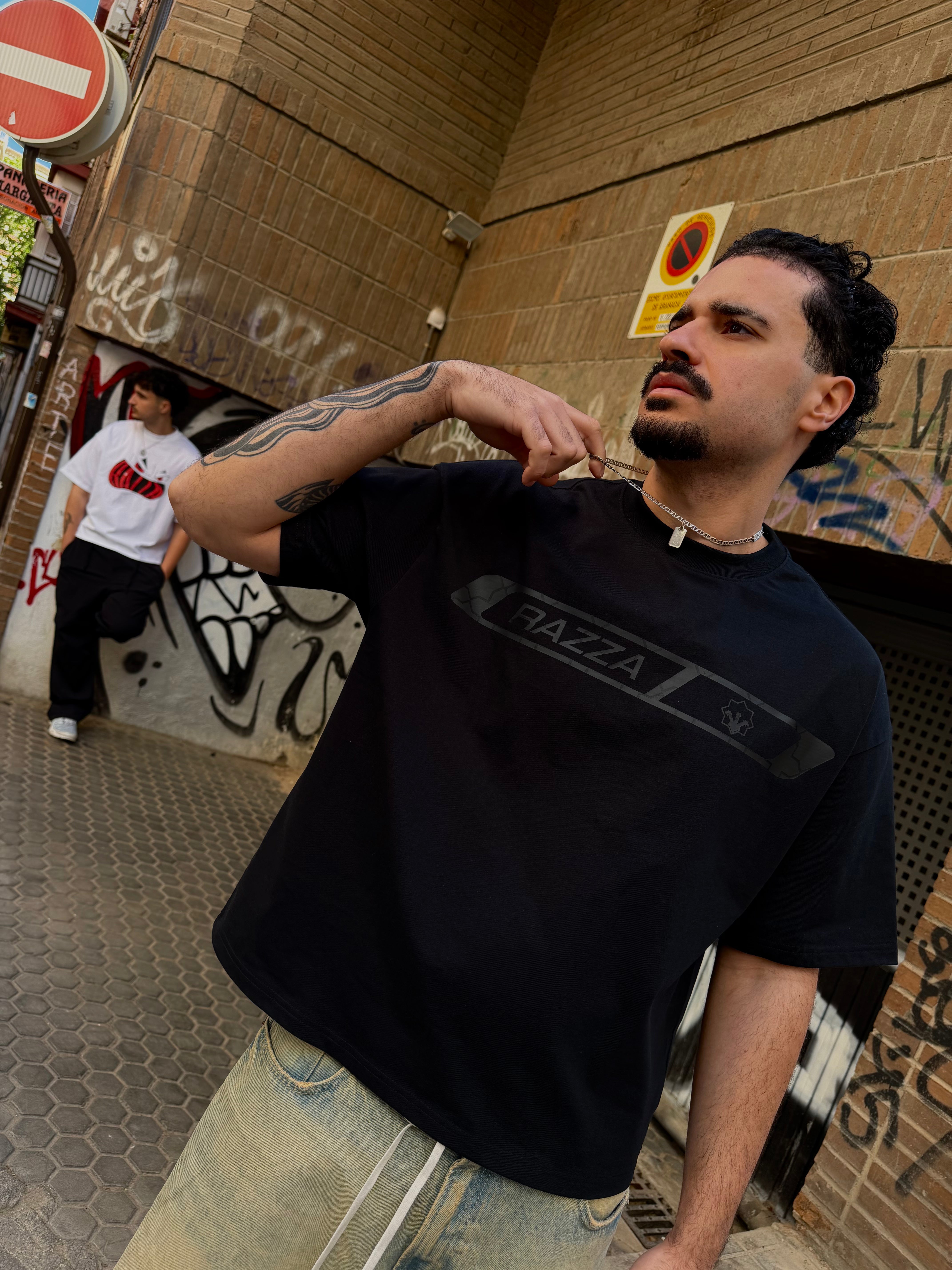 NO FACE TEE